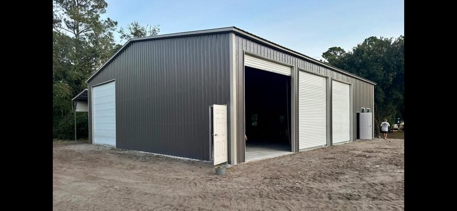 40x60 custom shop metal building in Kansas
